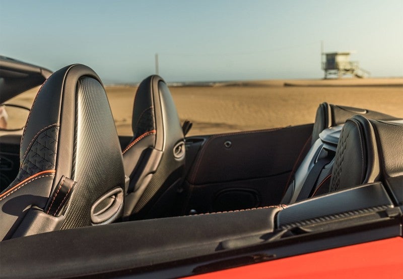 DBS Superleggera Volante