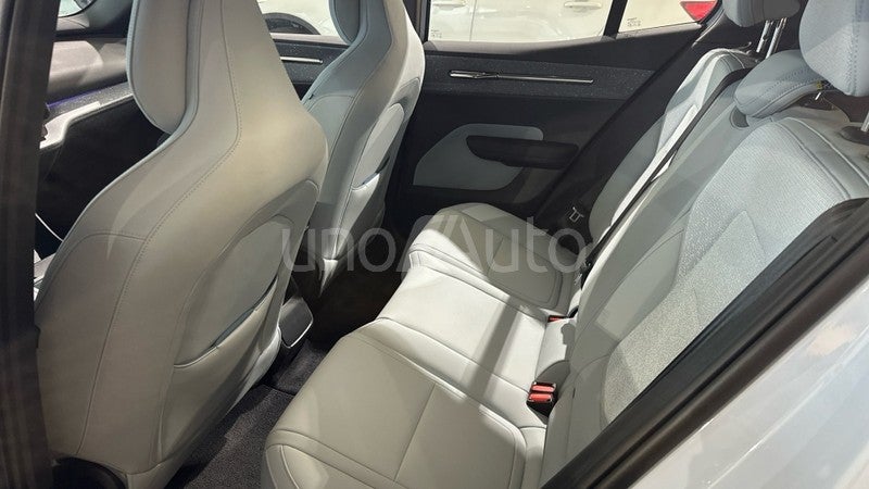 EX30 BEV 69KWH TWIN MOTOR AWD ULTRA 428 5P