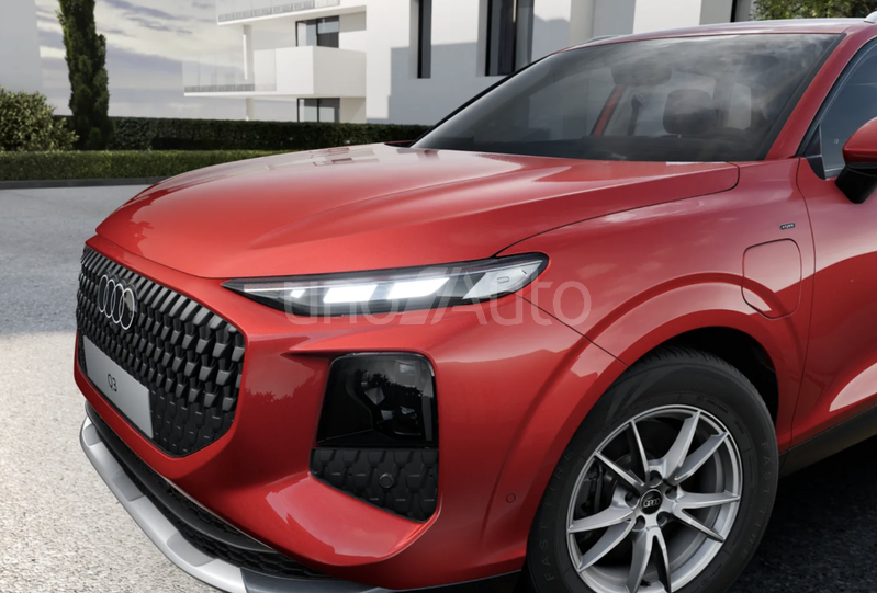 Q3 e-hybrid Business S tronic 200kW