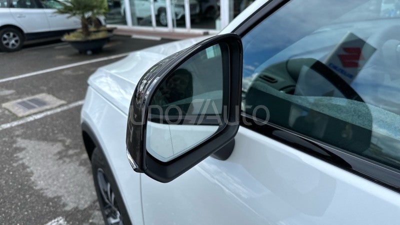 XC40 2.0 B3 MHEV PLUS DARK DCT 163 5P