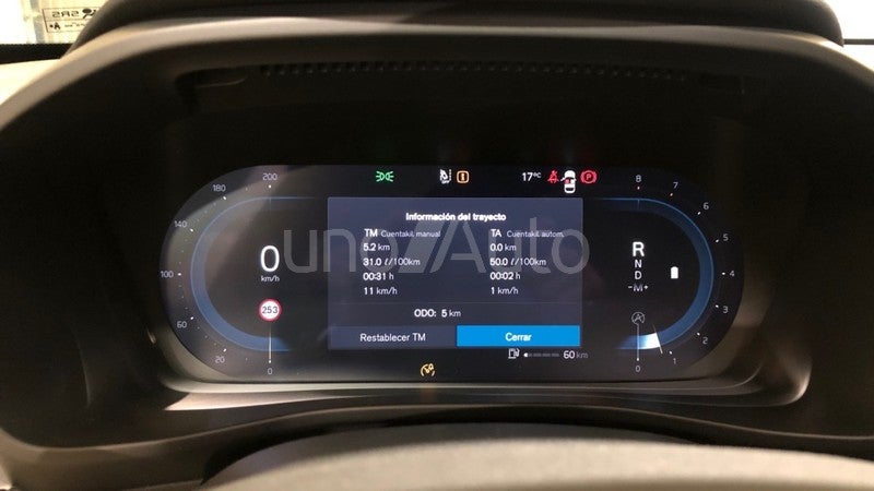 XC40 2.0 B3 MHEV CORE DCT 163 5P