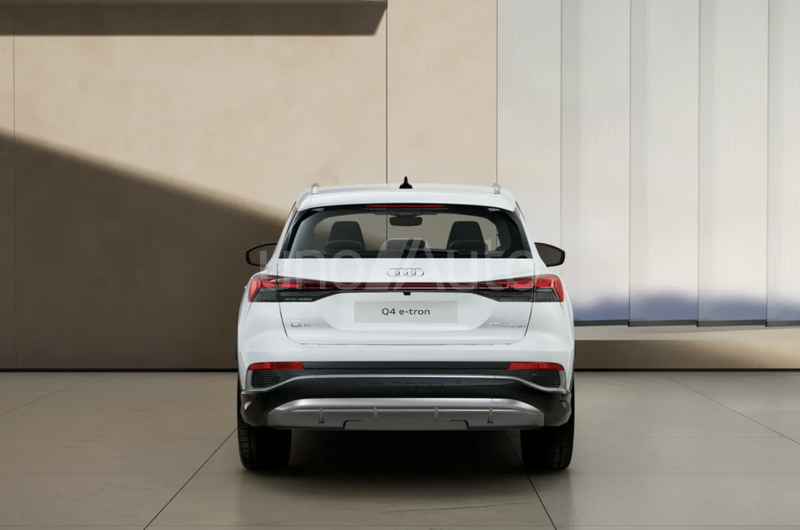 Q4 e-tron 45 Genuine edition 210kW 82KWh