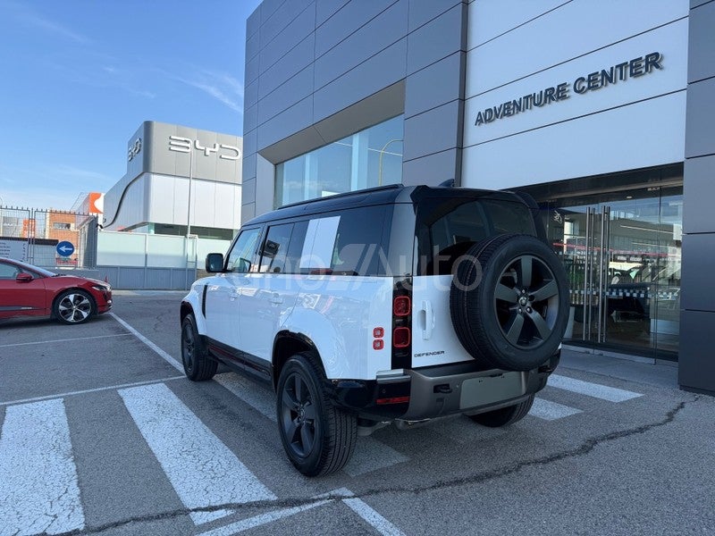 Defender 110 3.0D l6 MHEV X-Dynamic SE AWD Aut. 250
