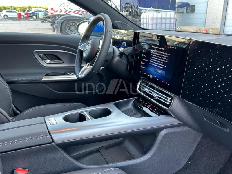 CLA CLA 180 con tecnología híbrida