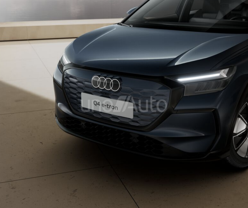 Q4 e-tron performance Advanced 210kW 82KWh