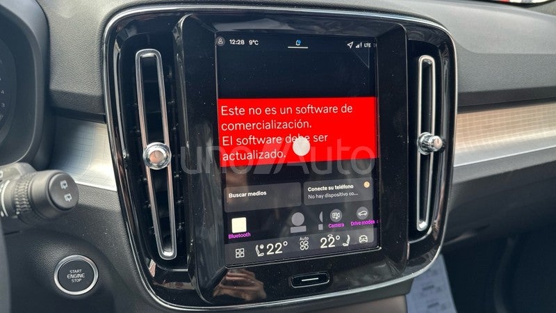 XC40 2.0 B3 MHEV CORE DCT 163 5P