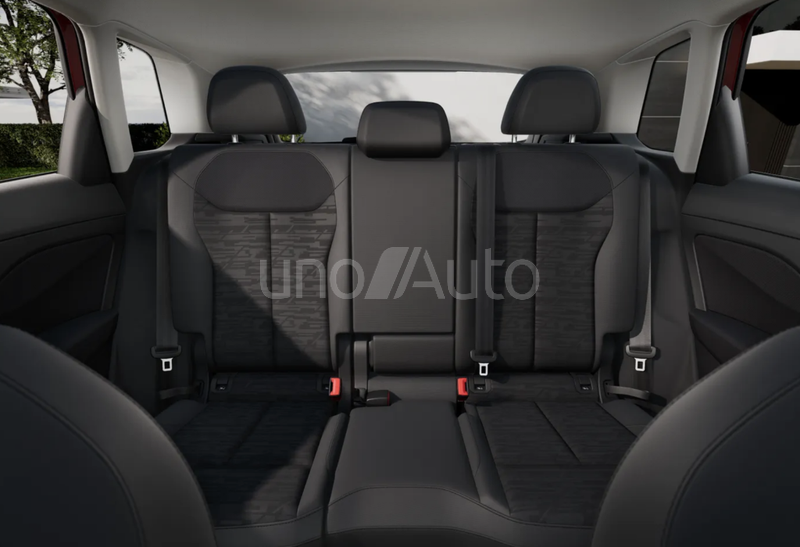 Q3 e-hybrid Business S tronic 200kW