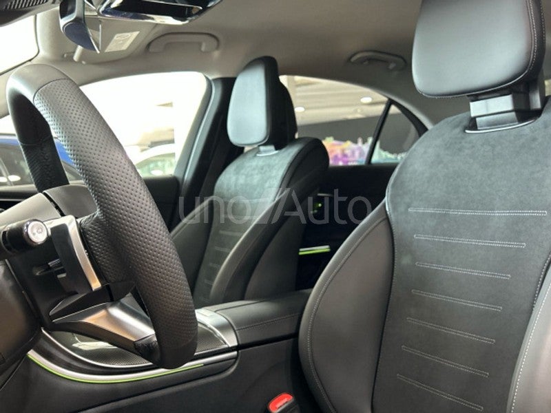 300 e con tecnología híbrida EQ