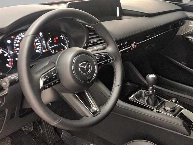 Mazda3 2.0 e-Skyactiv-G Exclusive-line 110kW