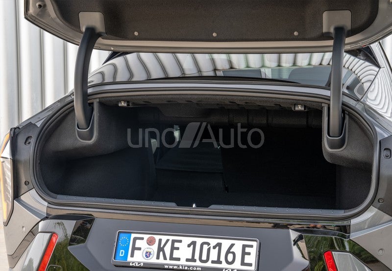 EV4 Fastback Earth Launch Edition Long Range