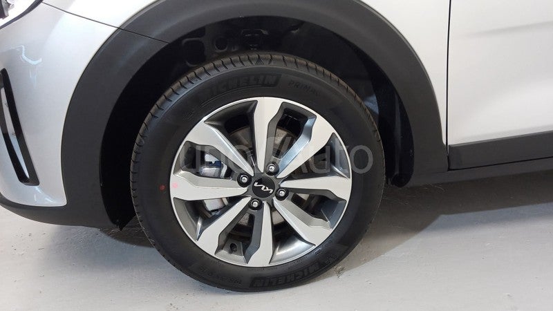 Stonic 1.0 T-GDi MHEV Concept 100