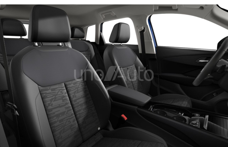 Q3 e-hybrid Advanced S tronic 200kW