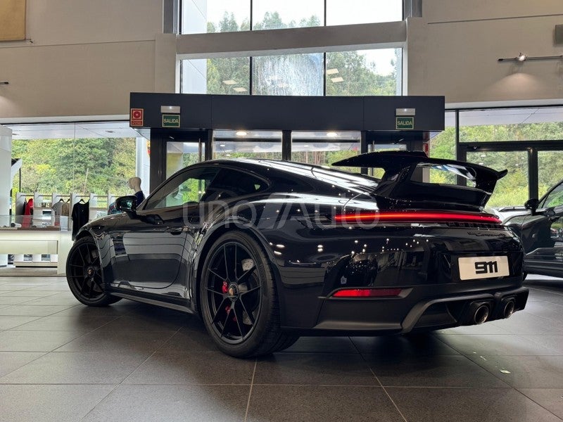 911 Carrera 4 GTS