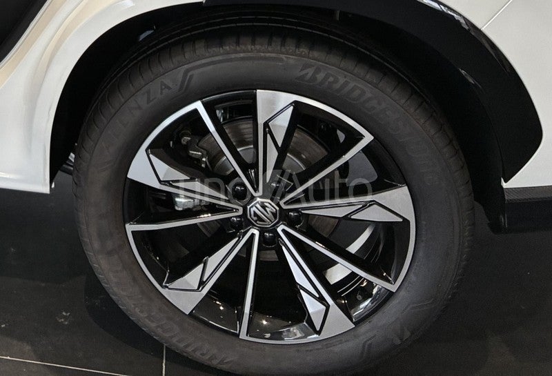 HS HEV 1.5T