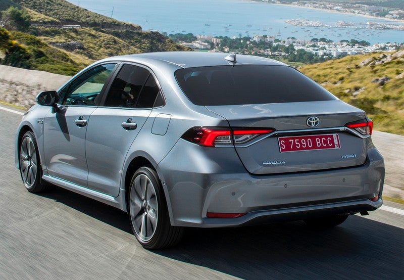 Corolla Sedán 125H Active Tech