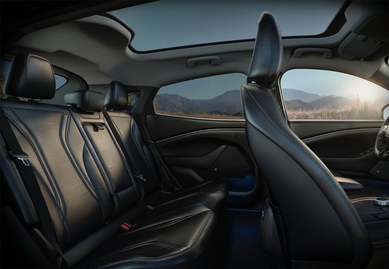 FORD Mustang SUV
