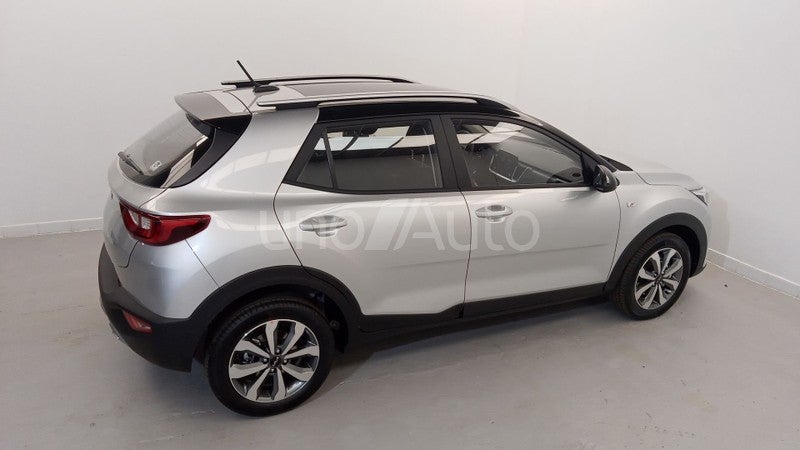 Stonic 1.0 T-GDi MHEV Concept 100