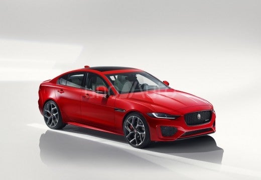 XE 2.0 I4 R-Dynamic SE RWD Aut. 250