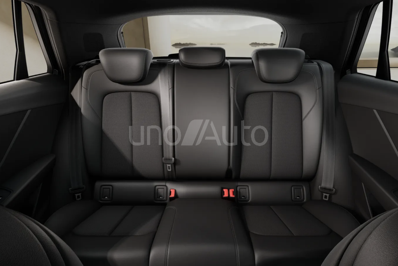 Q2 35 TFSI Adrenalin 110kW