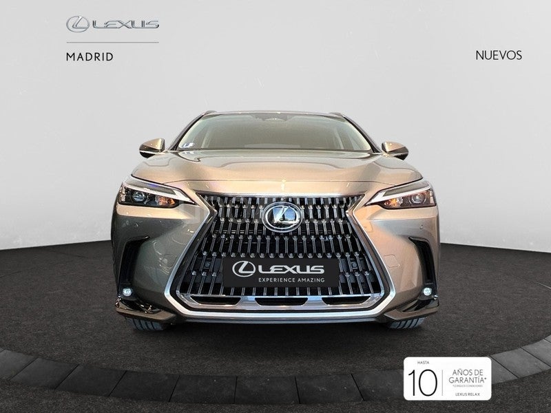 NX 450h+ Premium+ 4WD
