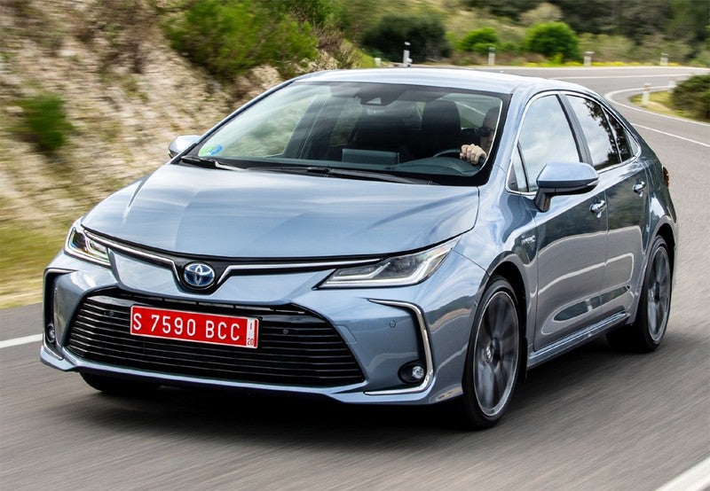Corolla Sedán 125H Active Tech