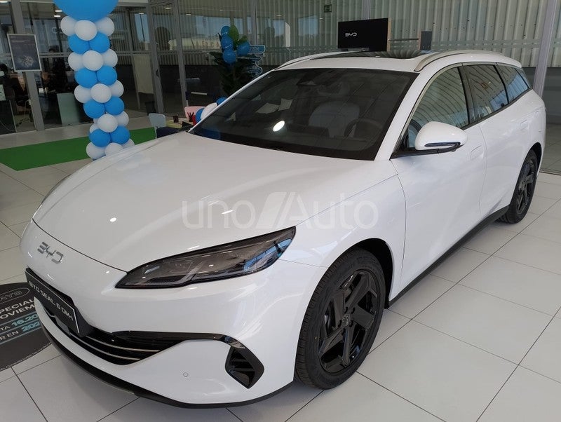 Seal 6 DM-i Touring Comfort Lite 156kW