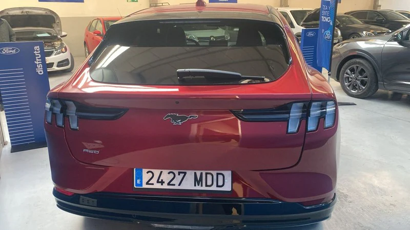 Mustang Mach-E AWD Rango extendido