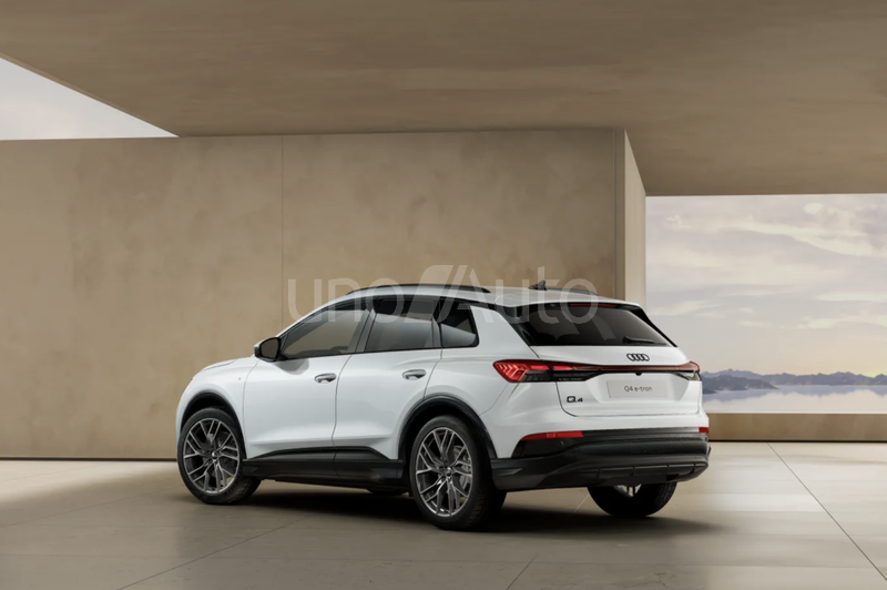 Q4 e-tron 45 Genuine edition 210kW 82KWh