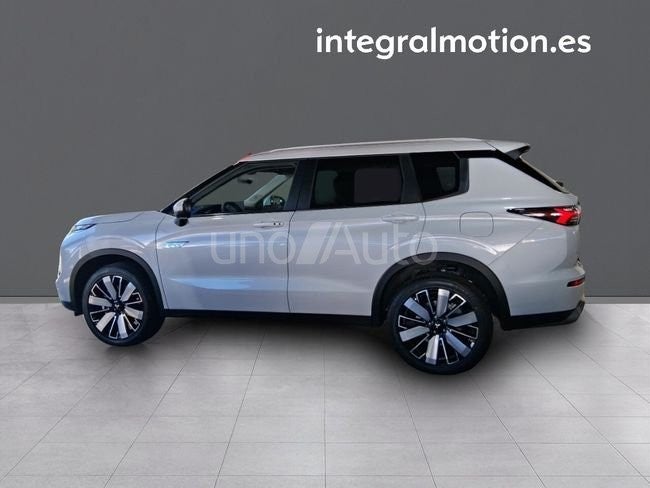 Outlander PHEV Kaiteki 4WD