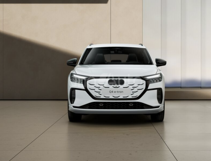 Q4 e-tron Black line 150kW 63KWh