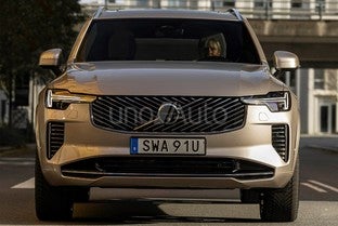 VOLVO XC90 B5 Momentum 7pl. AWD Aut.