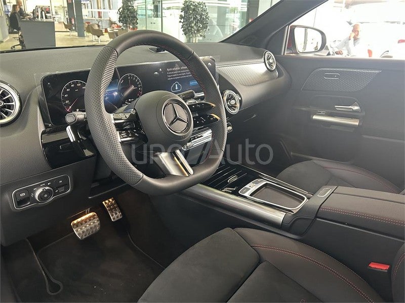 CLASE GLA 250 e con tecnología híbrida EQ