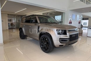 LAND-ROVER Defender 110 4.4 V8 MHEV Octa AWD Aut. 635