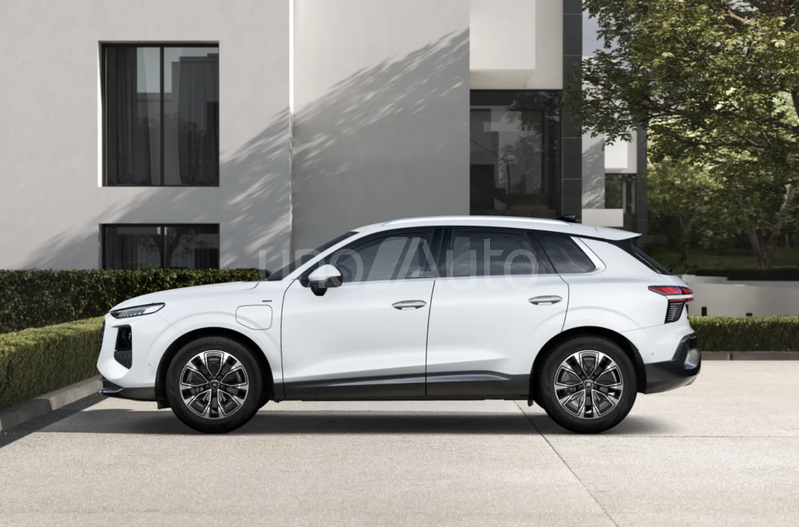 Q3 e-hybrid Advanced S tronic 200kW