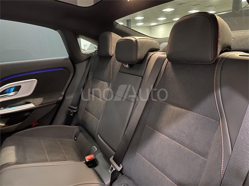 CLASE CLA 180 con tecnología híbrida