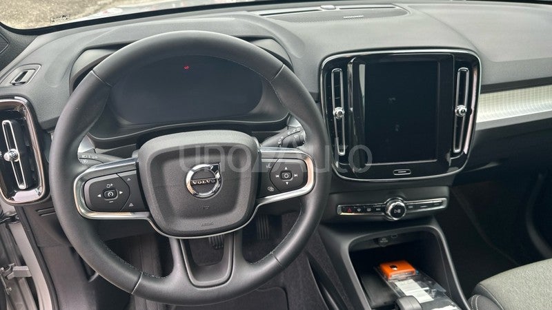 XC40 2.0 B3 MHEV PLUS DARK DCT 163 5P