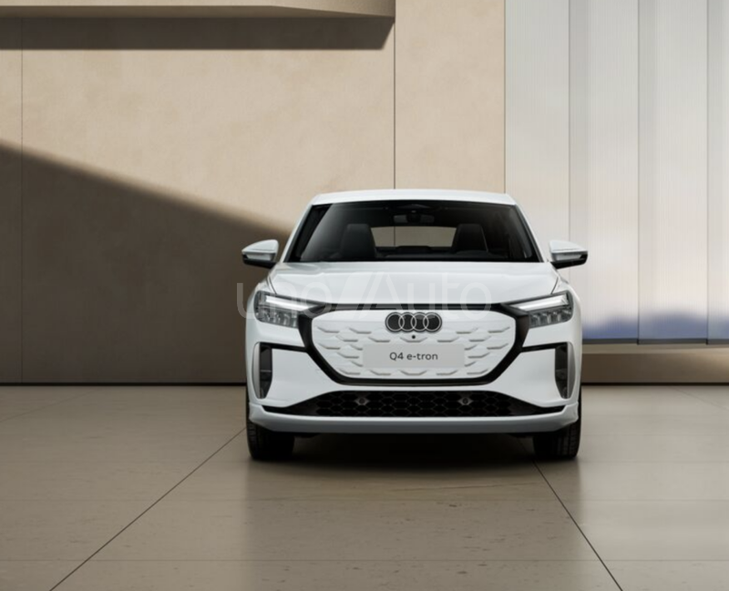 Q4 e-tron Sportback S line 150kW 63KWh