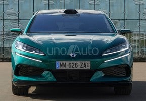 Denza Z9