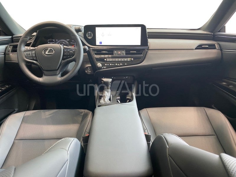 ES 300h Premium