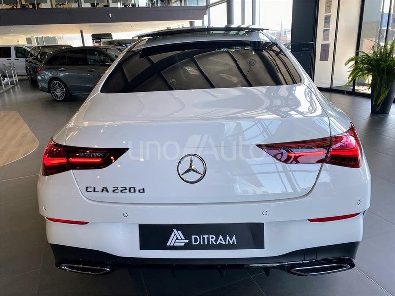 CLASE CLA 220 D DCT