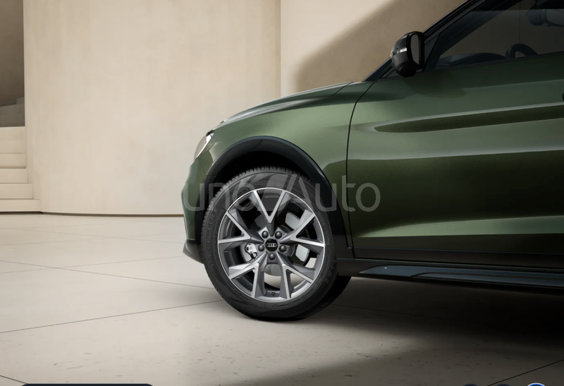 A1 Allstreet 30 TFSI Adrenalin S tronic 85kW