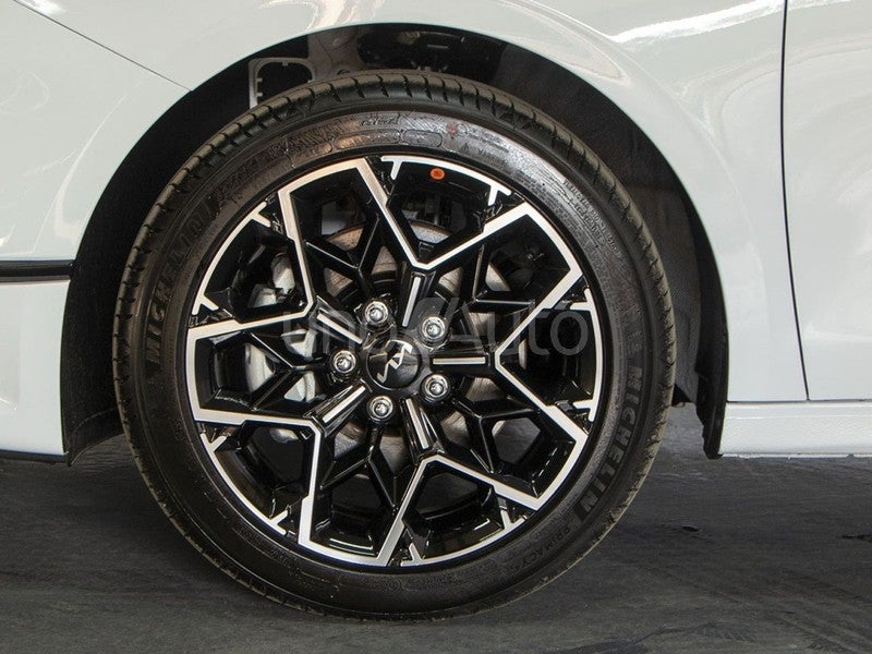 1.0 MHEV 74kW (100CV) Style Edition DCT