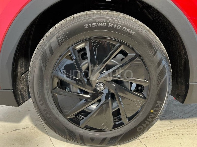 MG ZS Standard