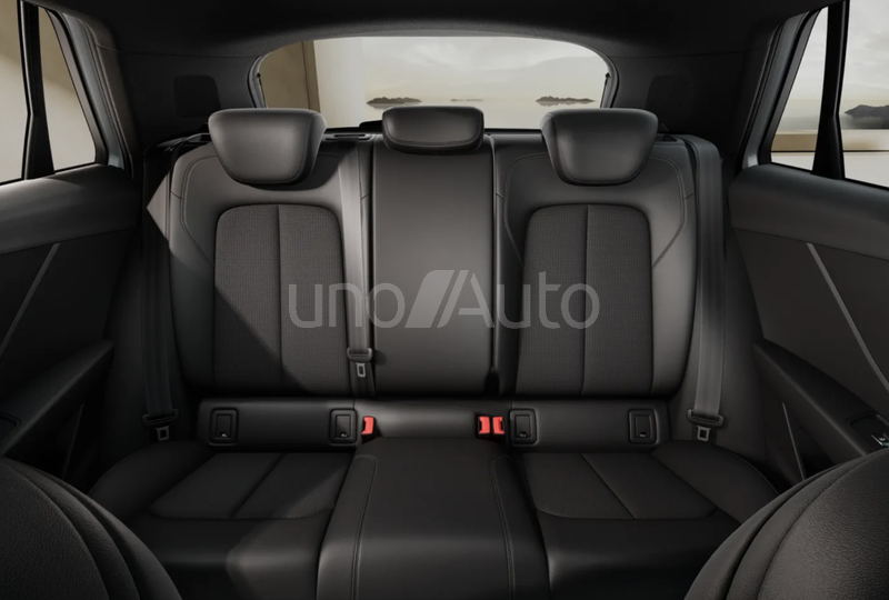 Q2 30 TDI Adrenalin 85kW