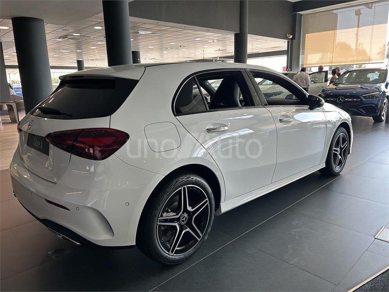CLASE A 250 e con tecnología híbrida EQ