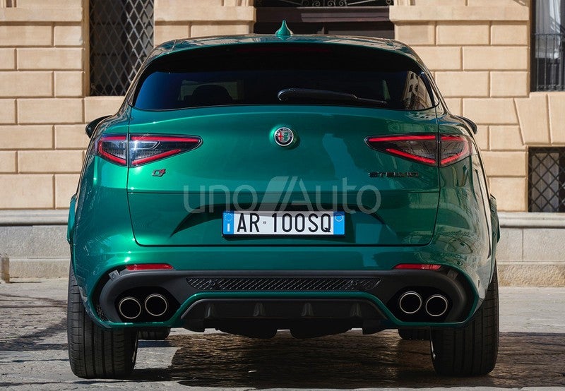 Stelvio 2.2 Sprint RWD Aut. 160