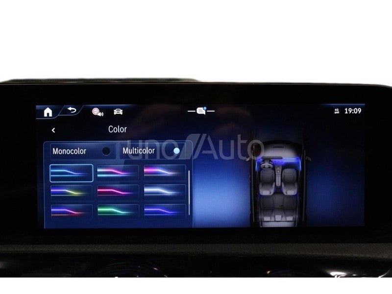 CLASE A 250 e con tecnología híbrida EQ