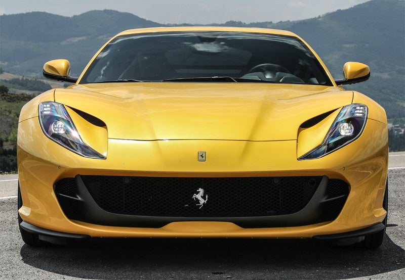 FERRARI 812