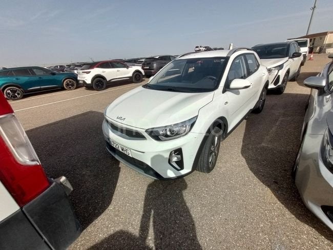 Stonic 1.0 T-GDi MHEV iMT Concept Plus 100
