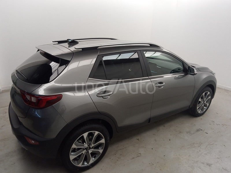 Stonic 1.0 T-GDi MHEV Concept 100
